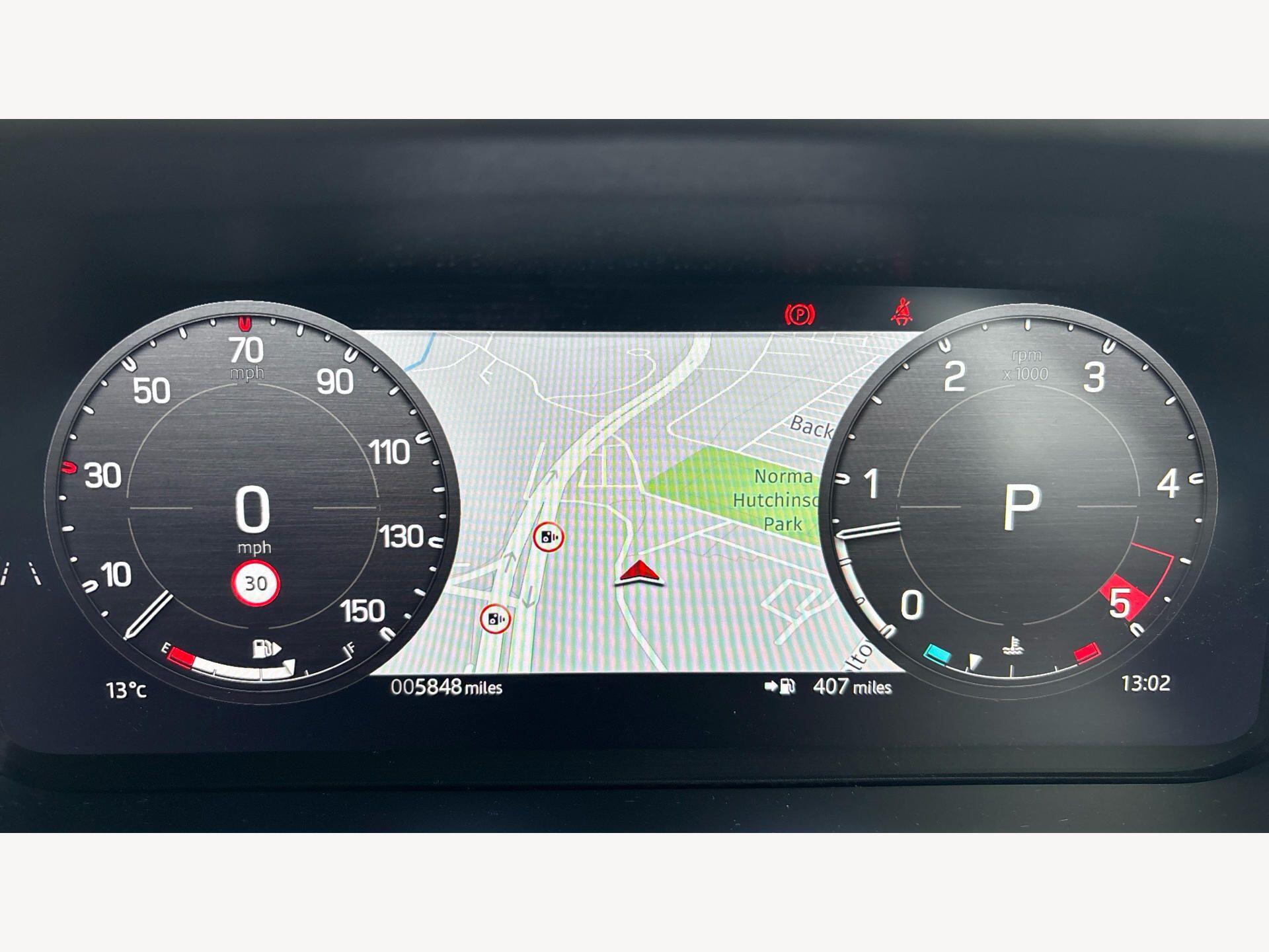 Land Rover Defender view 19
