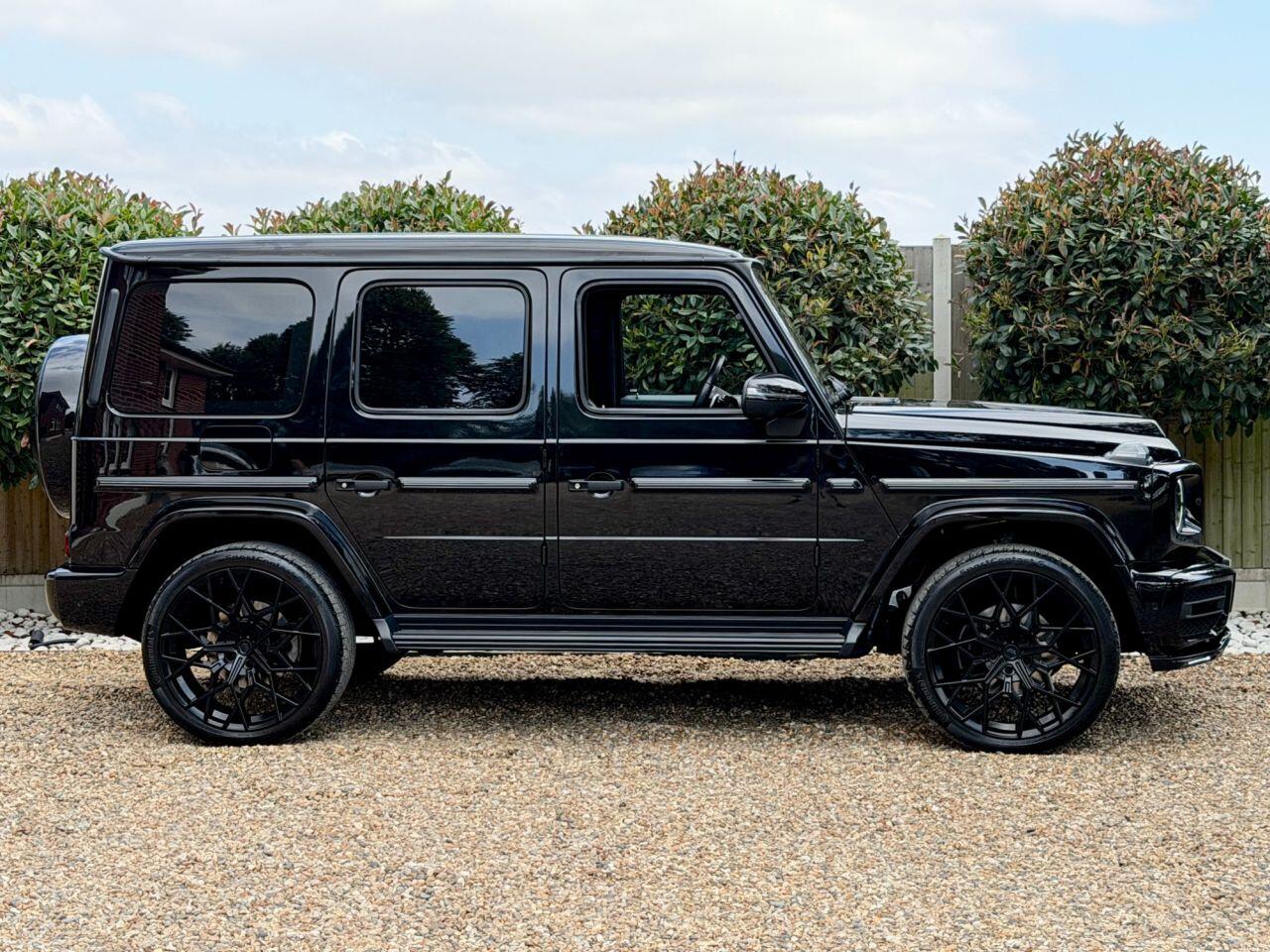 Mercedes-Benz G-Class view 5