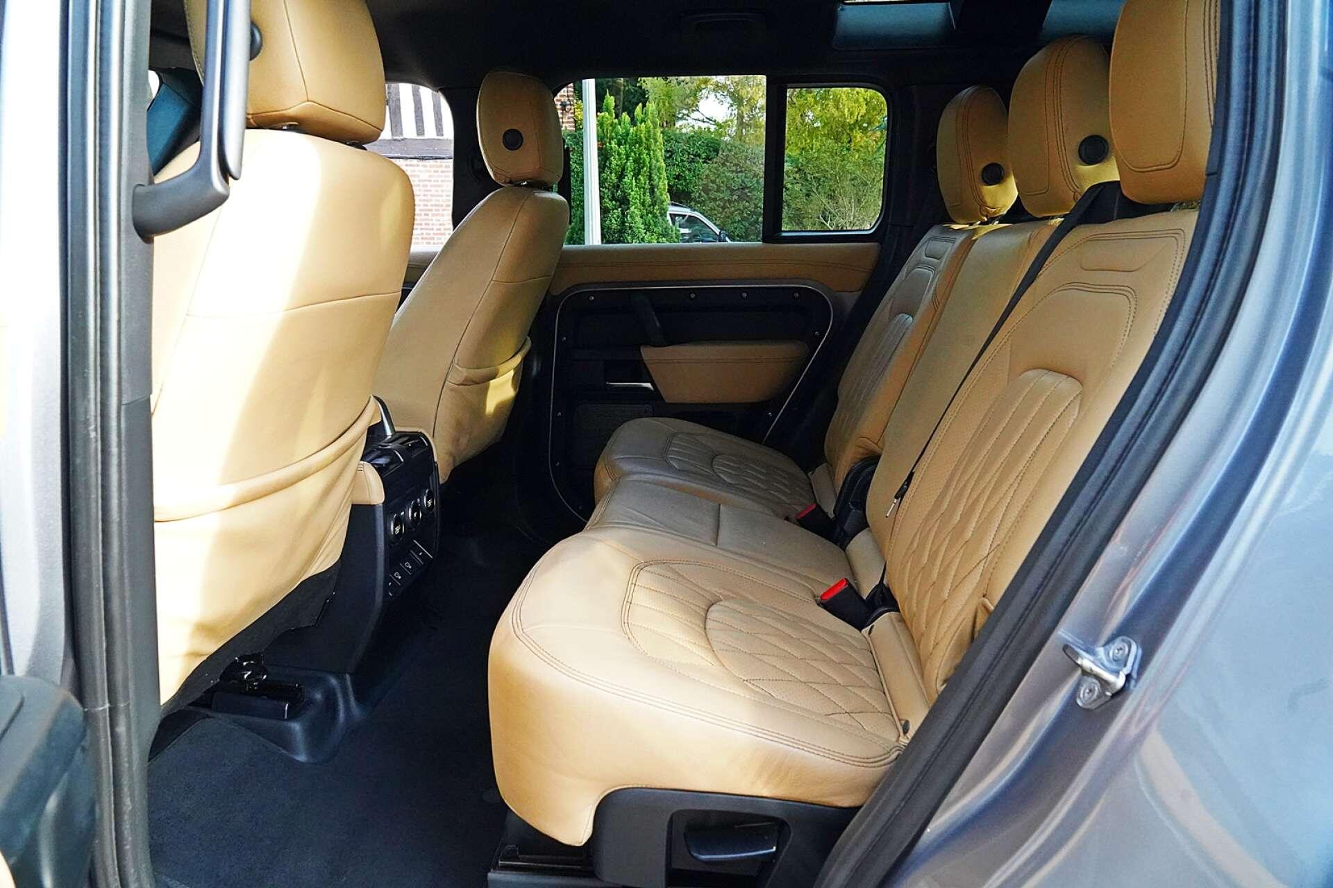 Land Rover Defender view 18