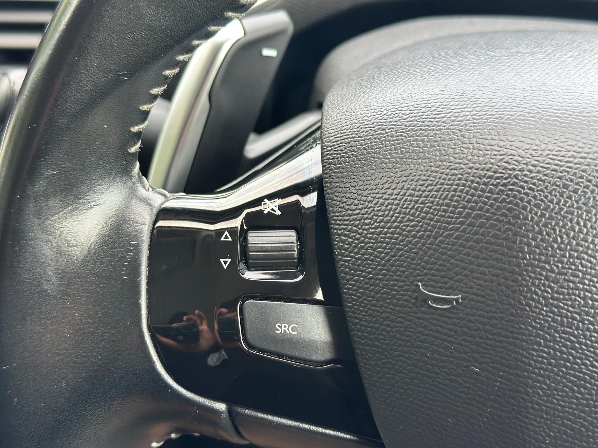 Peugeot 308 view 37