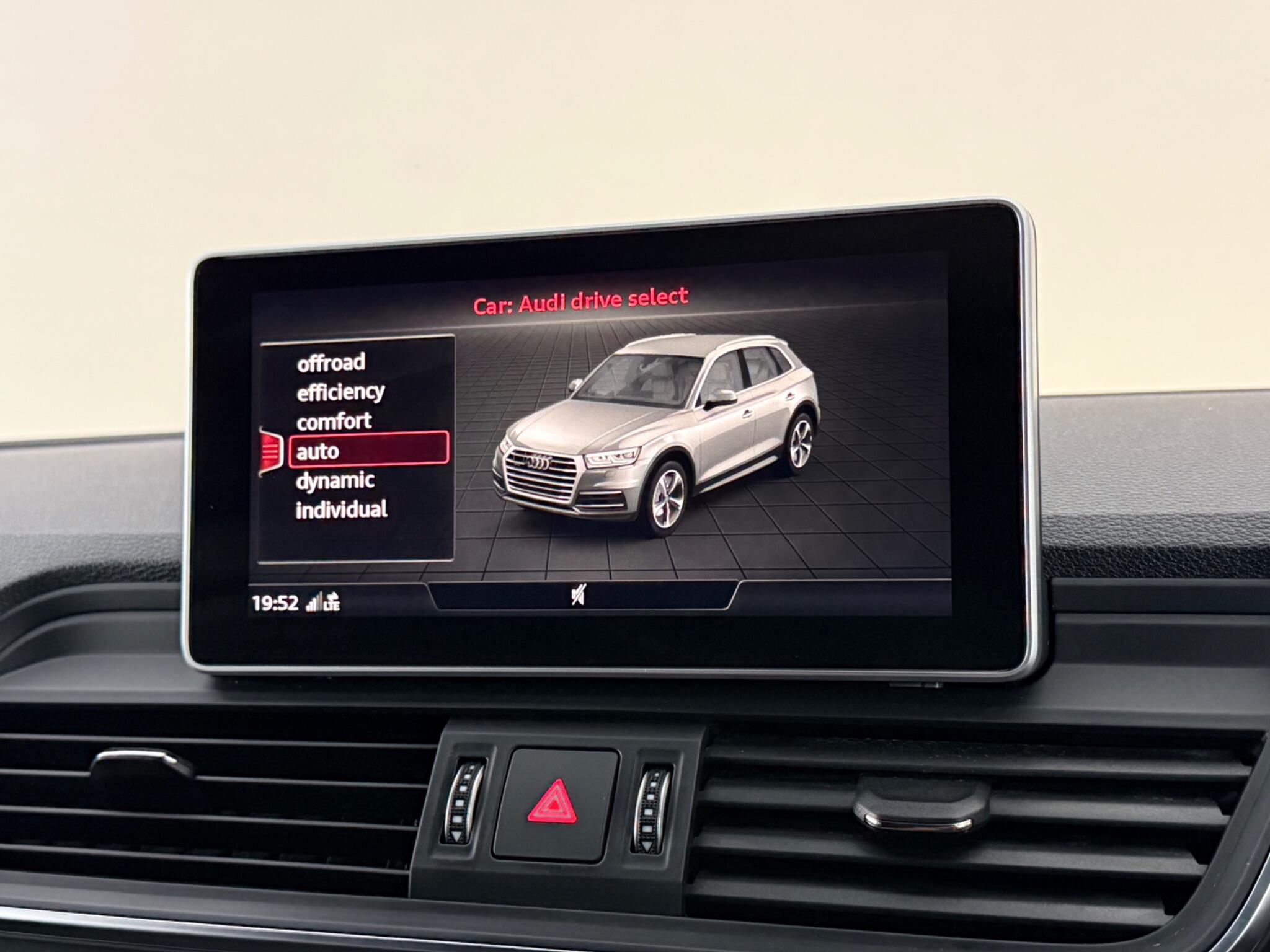 Audi Q5 view 25