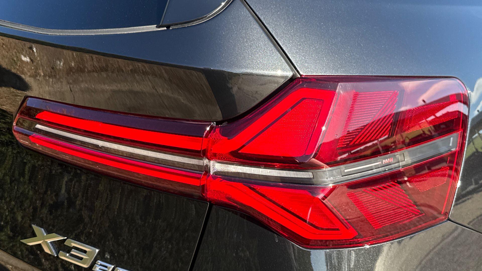 BMW X3 view 20