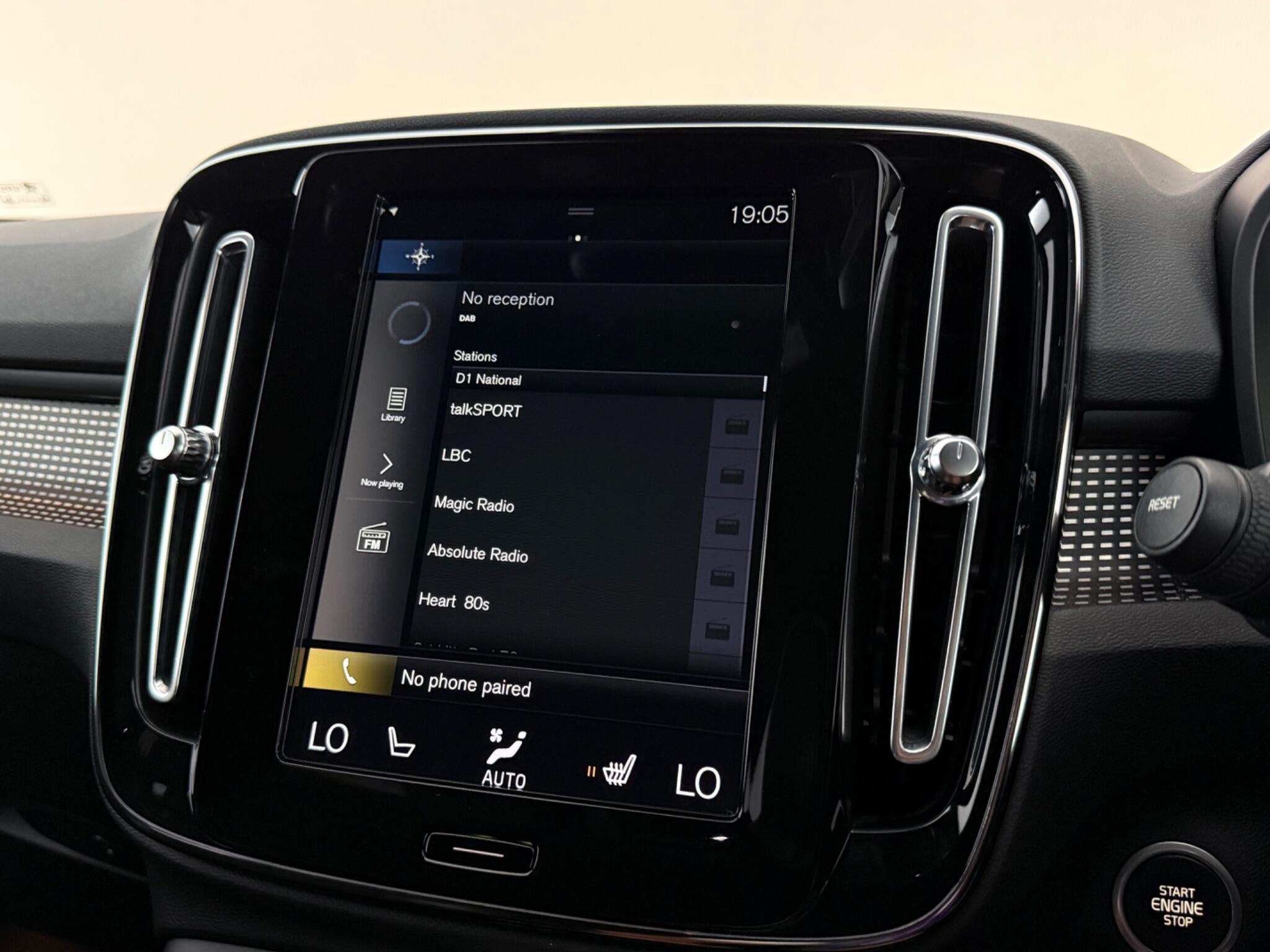 Volvo XC40 view 29