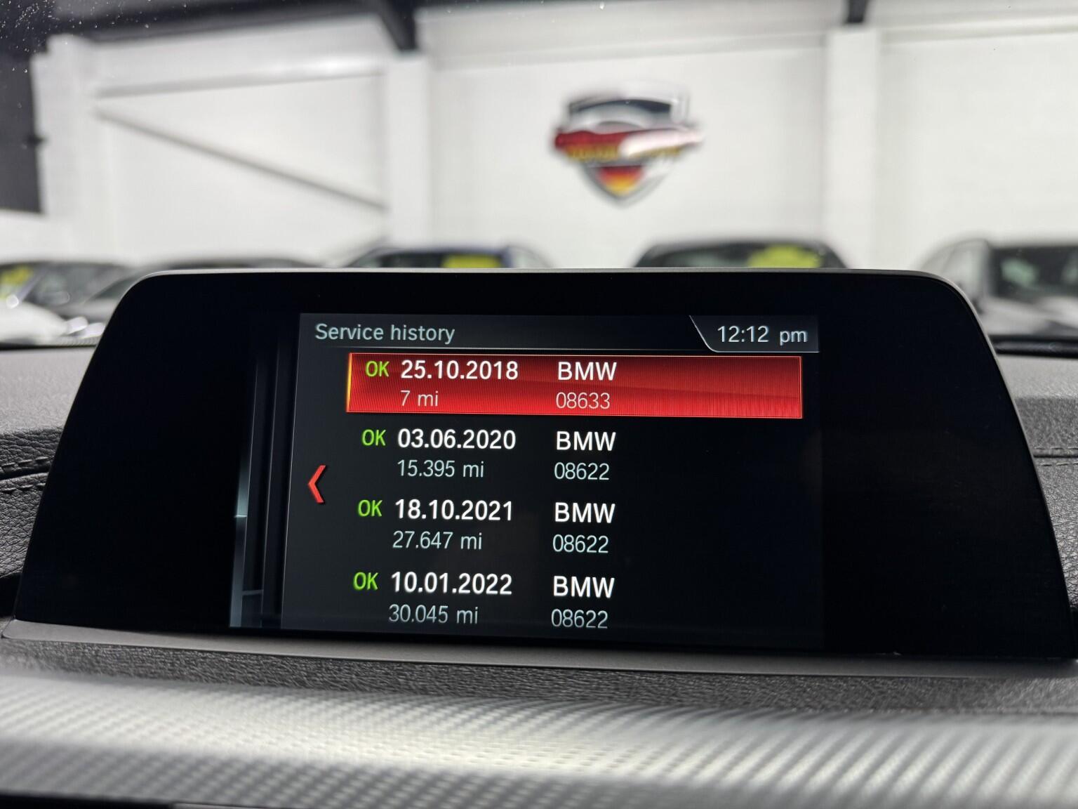 BMW 3 Series view 16