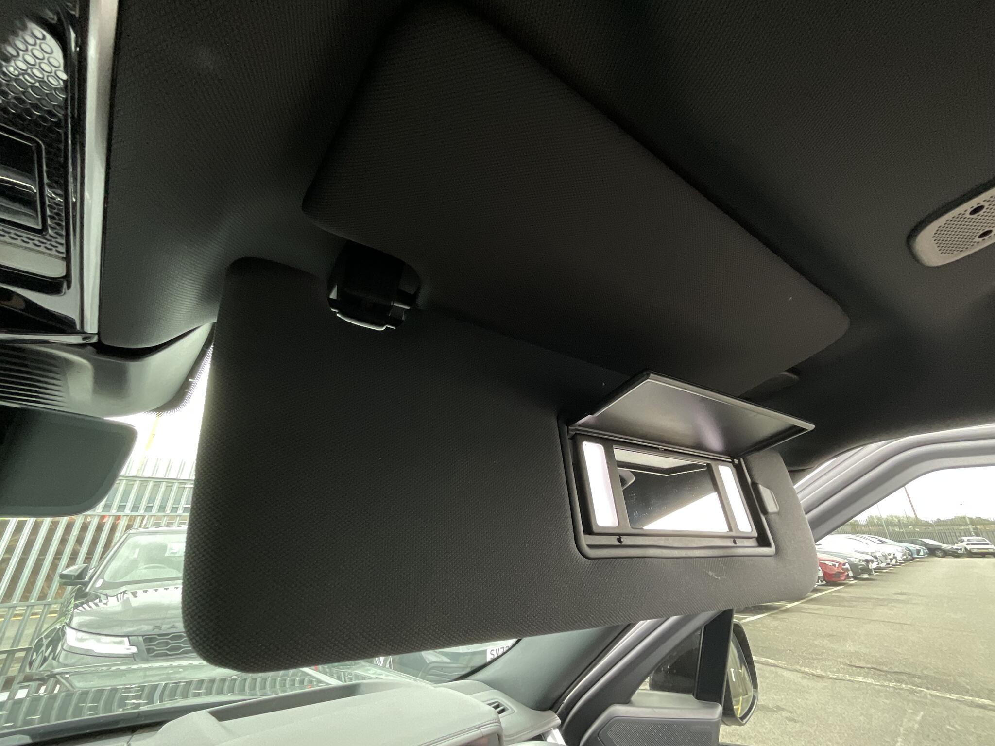 Land Rover Range Rover view 34