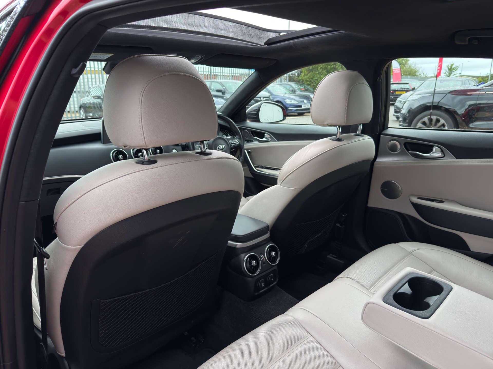 Kia Stinger view 31