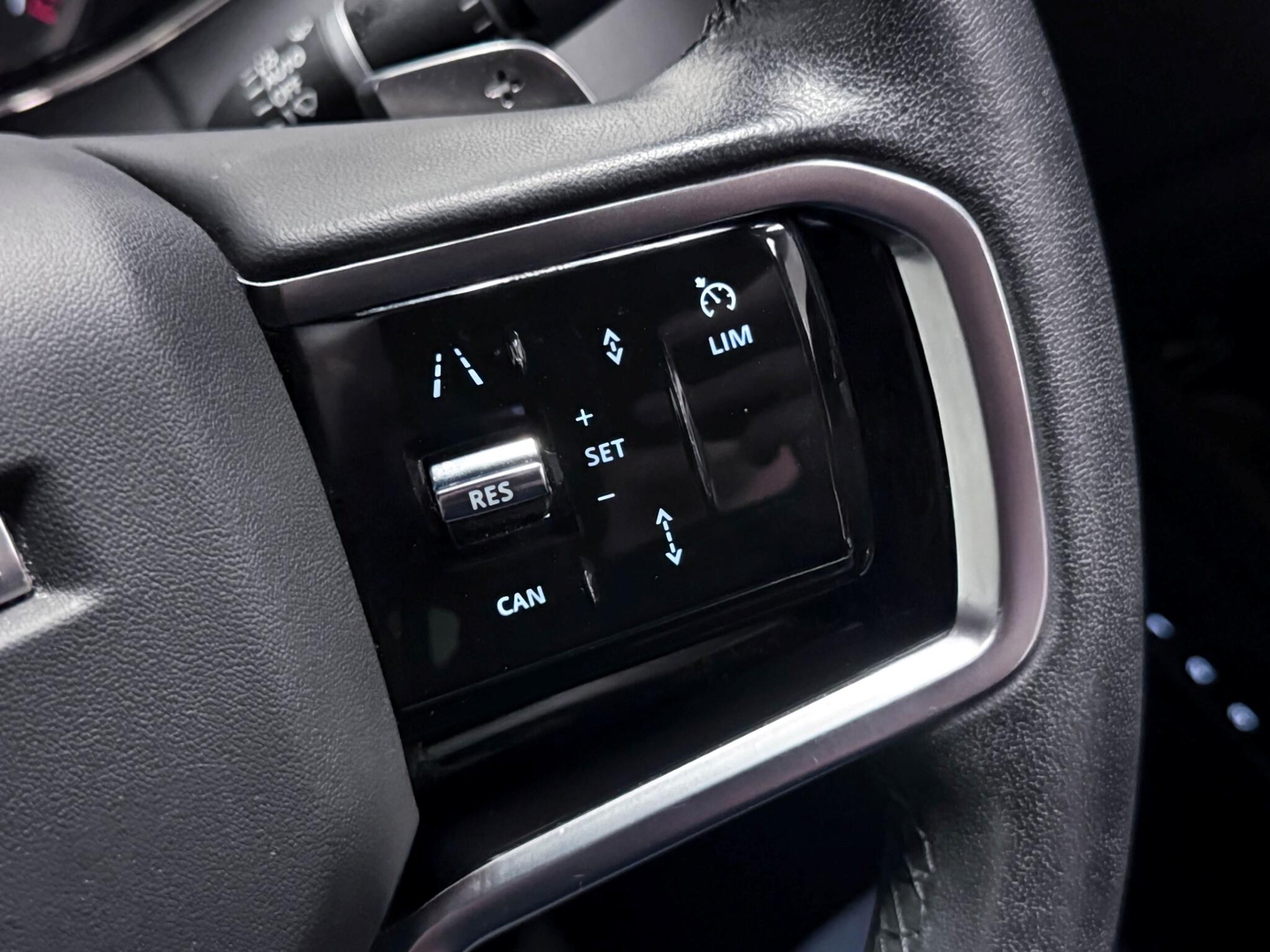 Land Rover Range Rover Evoque view 41