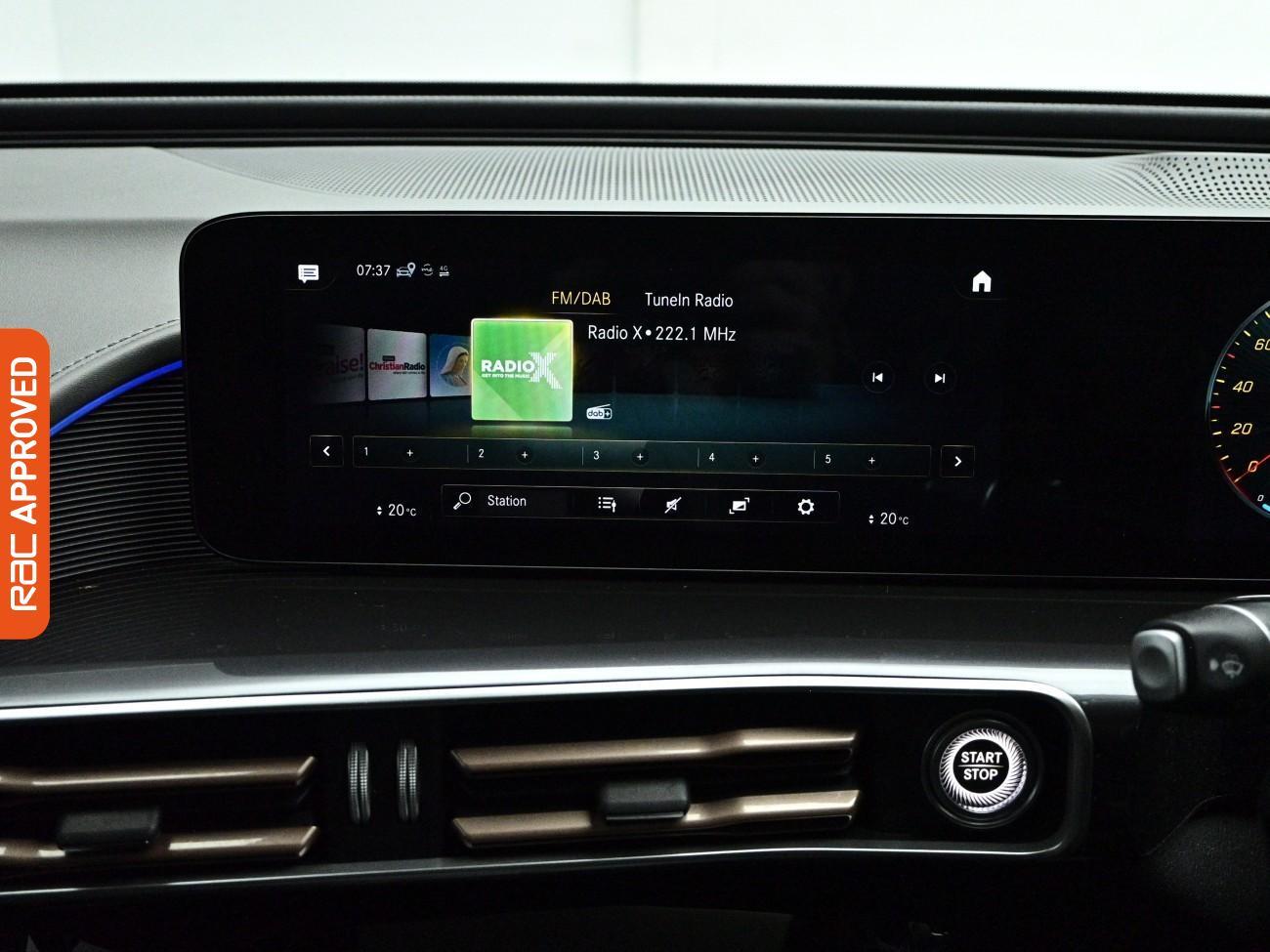 Mercedes-Benz Eqc view 15