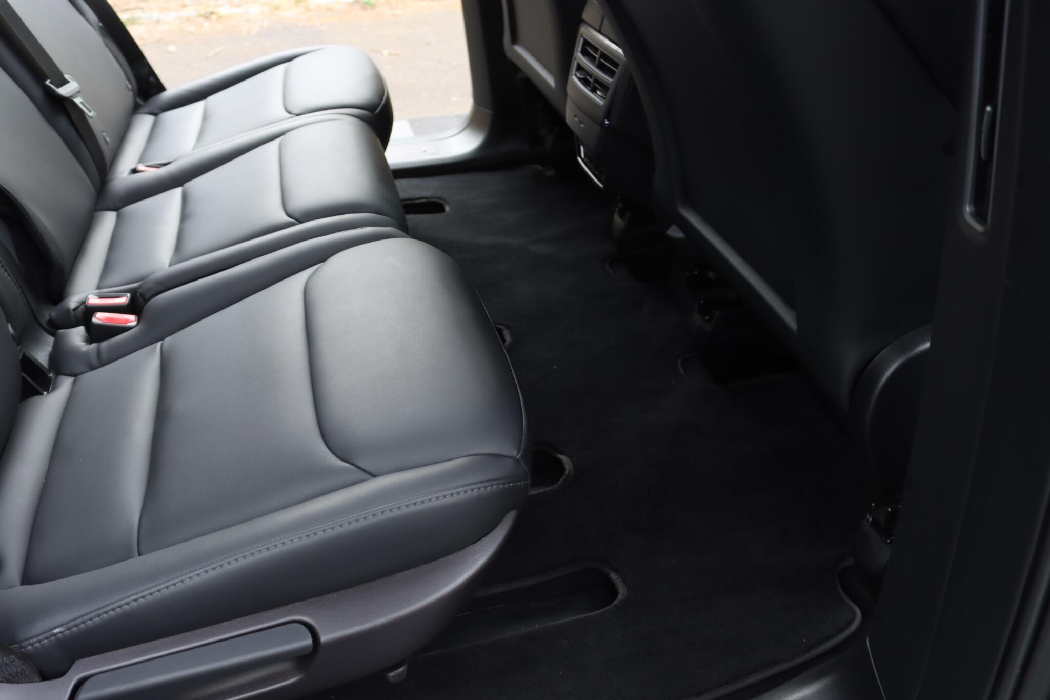 Tesla Model X view 47