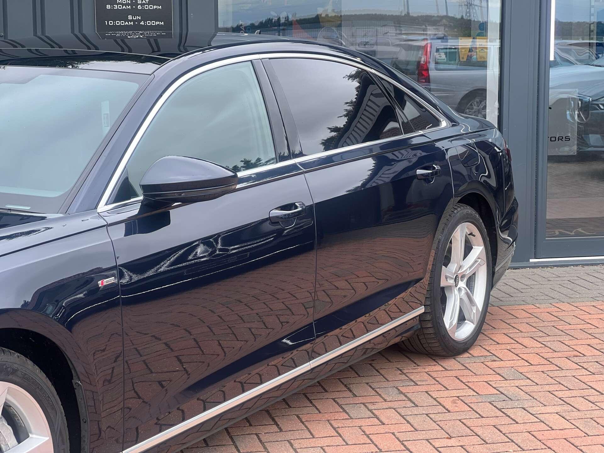Audi A8 view 3