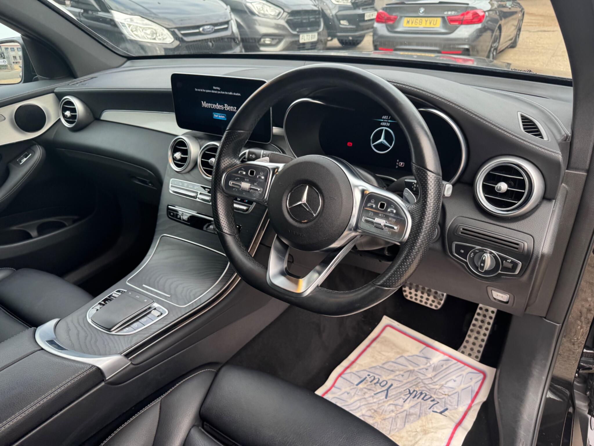 Mercedes-Benz GLC view 9