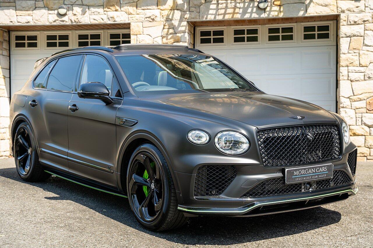 2025 Bentley Bentayga in White for sale