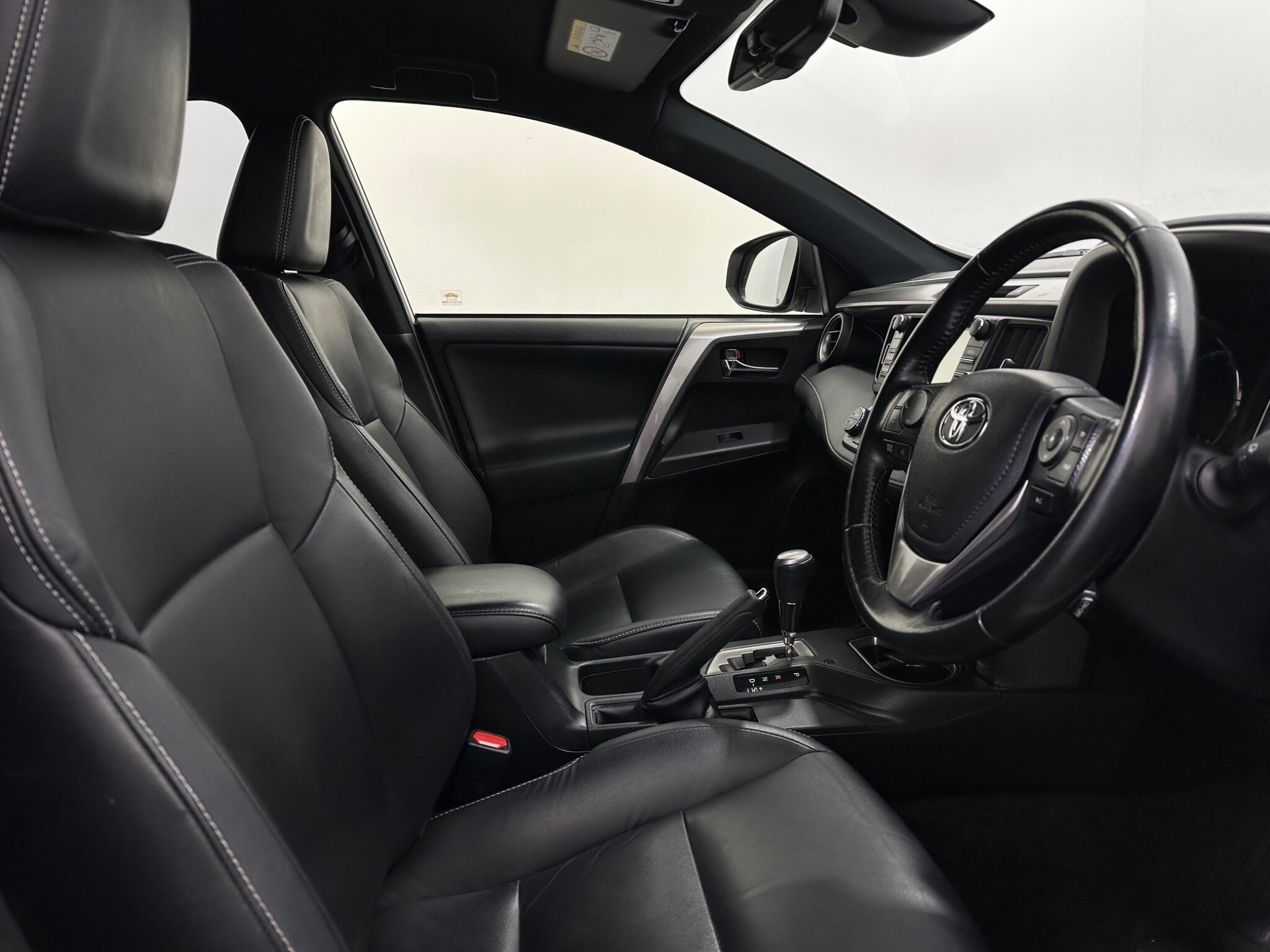 Toyota Rav4 view 31