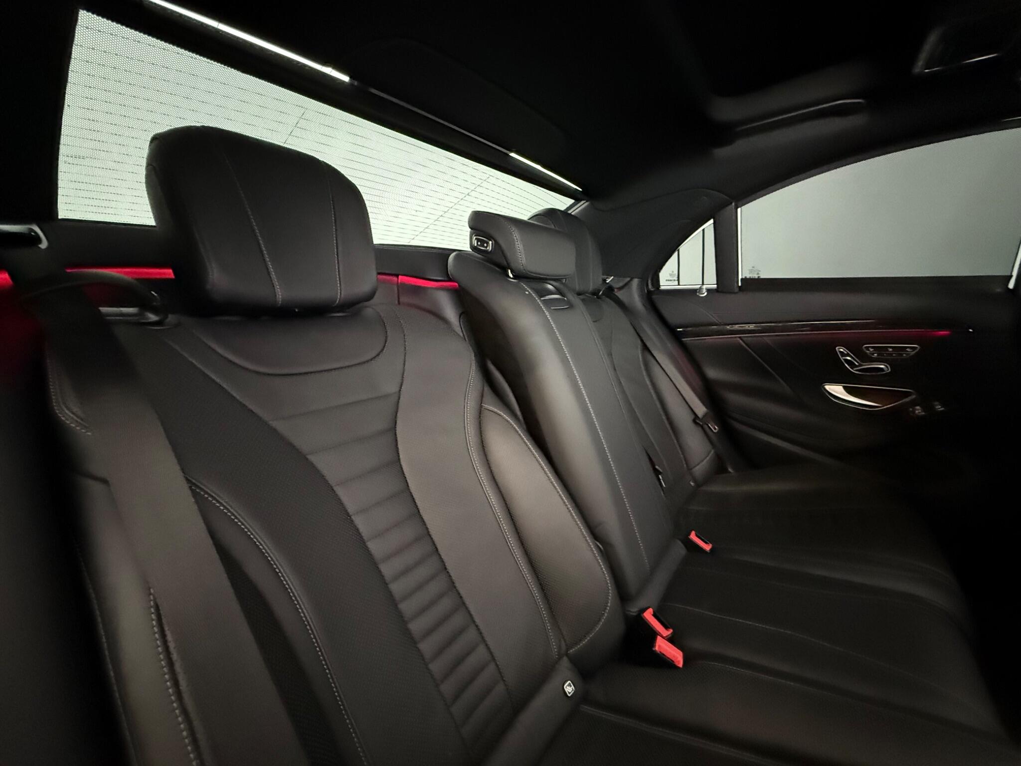 Mercedes-Benz S-Class view 35