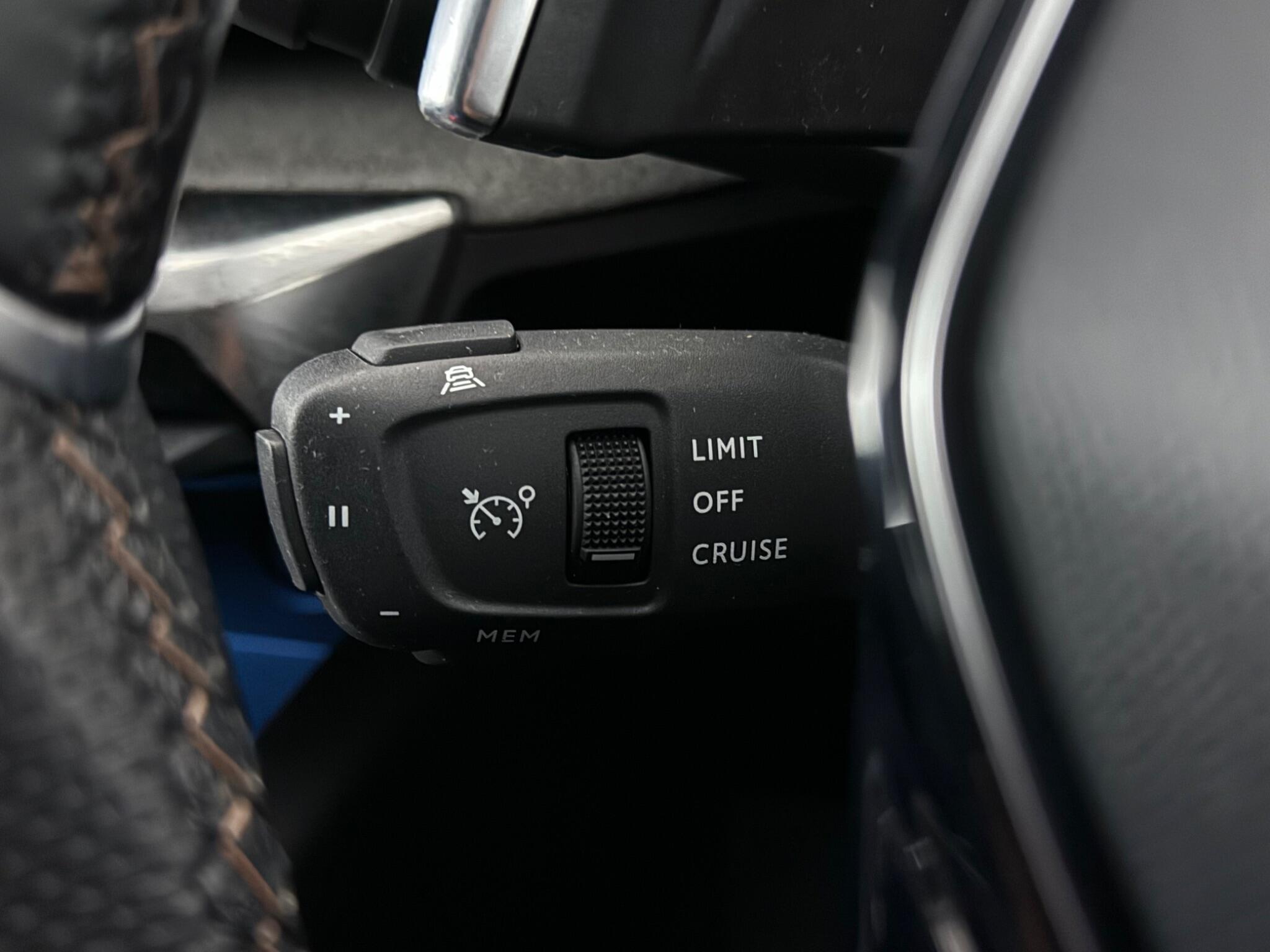 Peugeot 5008 view 19
