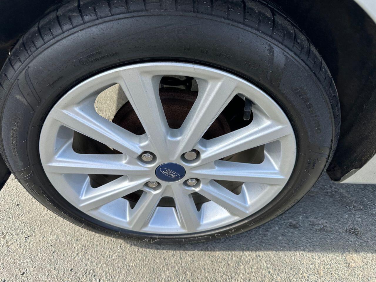 Ford Fiesta view 26