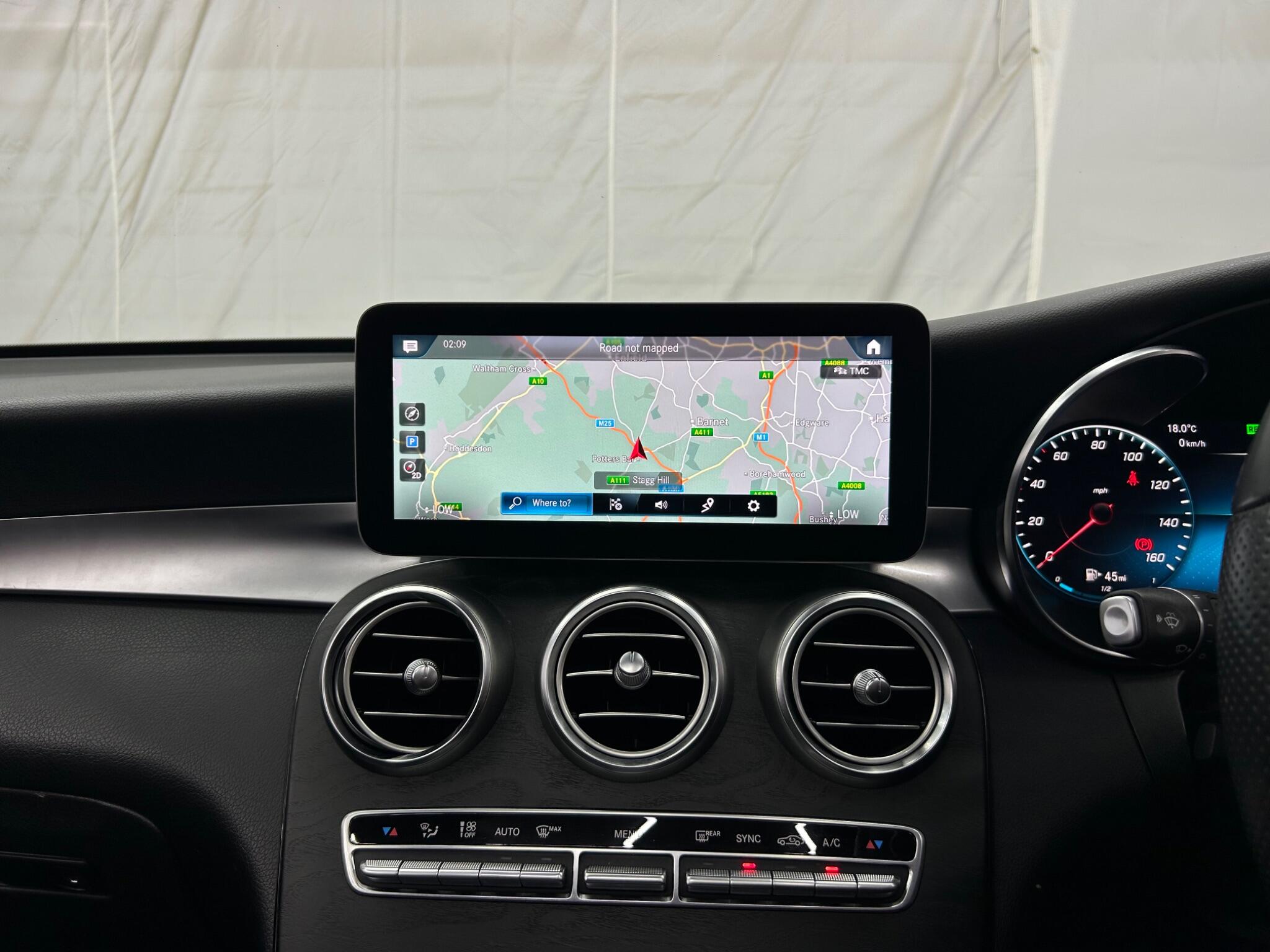 Mercedes-Benz GLC view 40