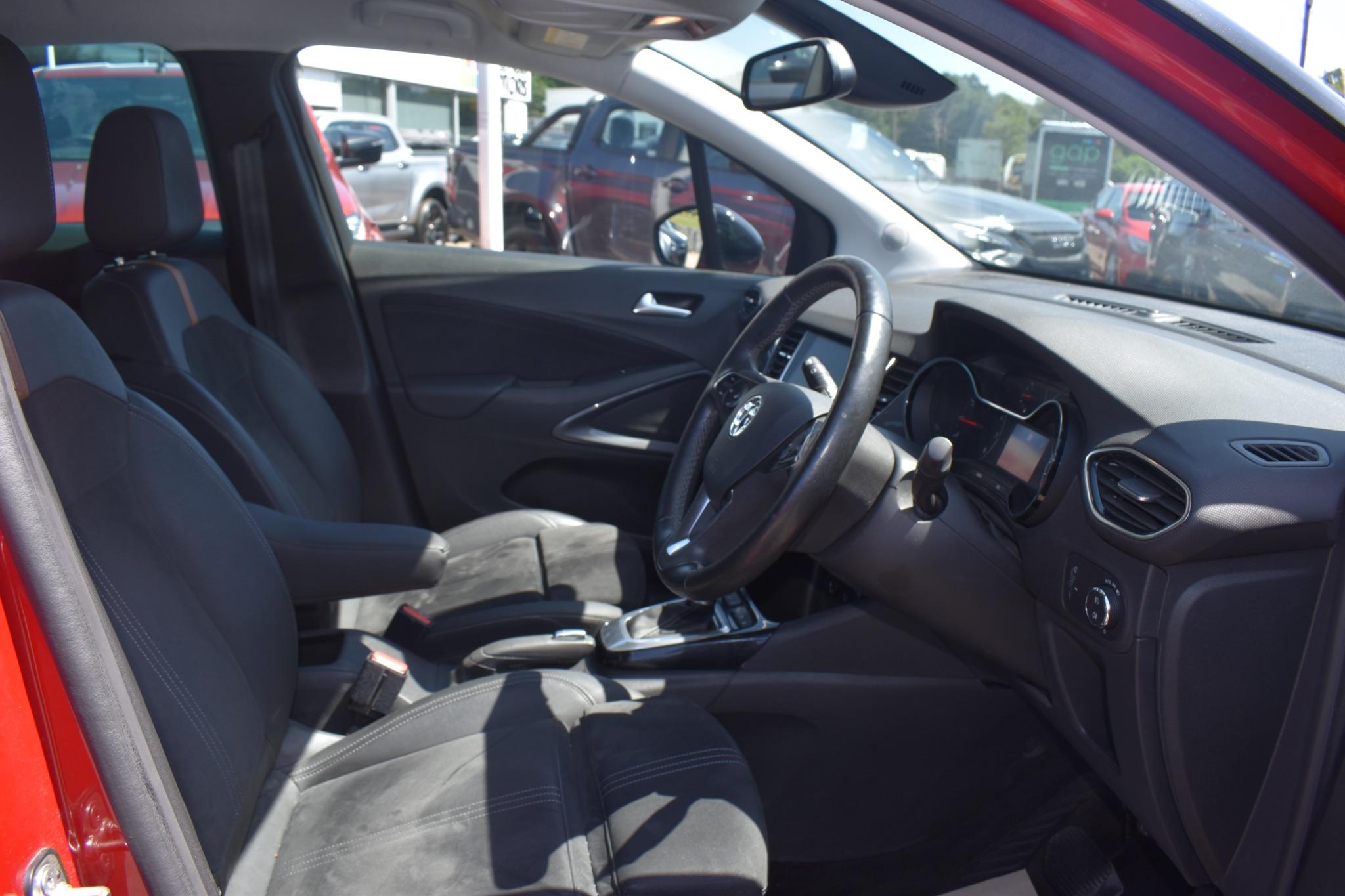 Crossland - 1.2 Turbo Ultimate Nav Auto Euro 6 (s/s) 5dr - Image 25