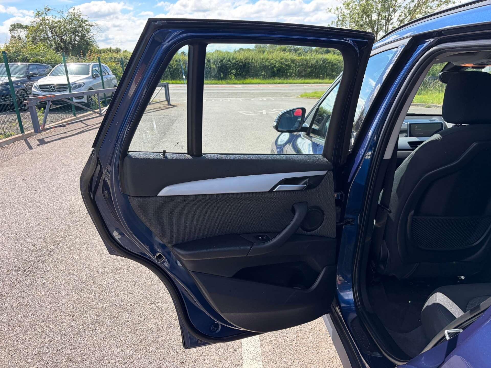 BMW X1 view 19