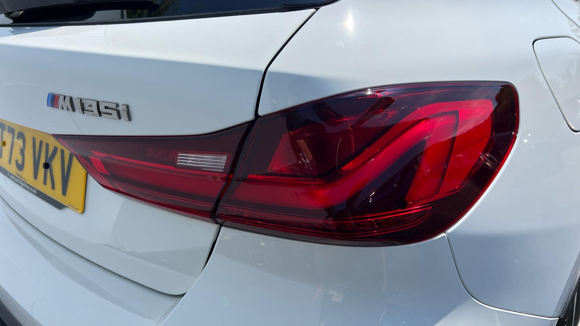 BMW 1 Series view 22
