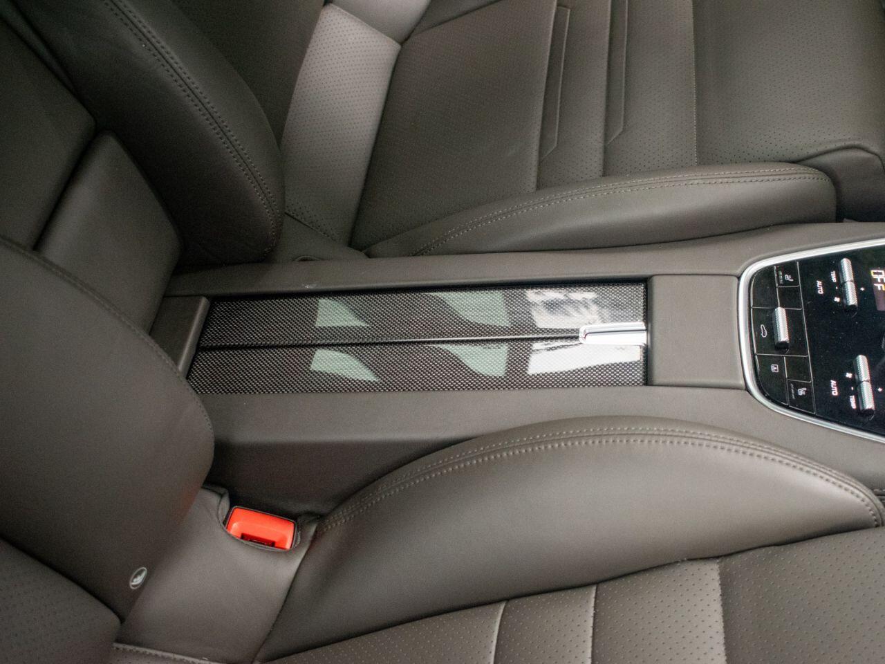 Porsche Panamera view 36