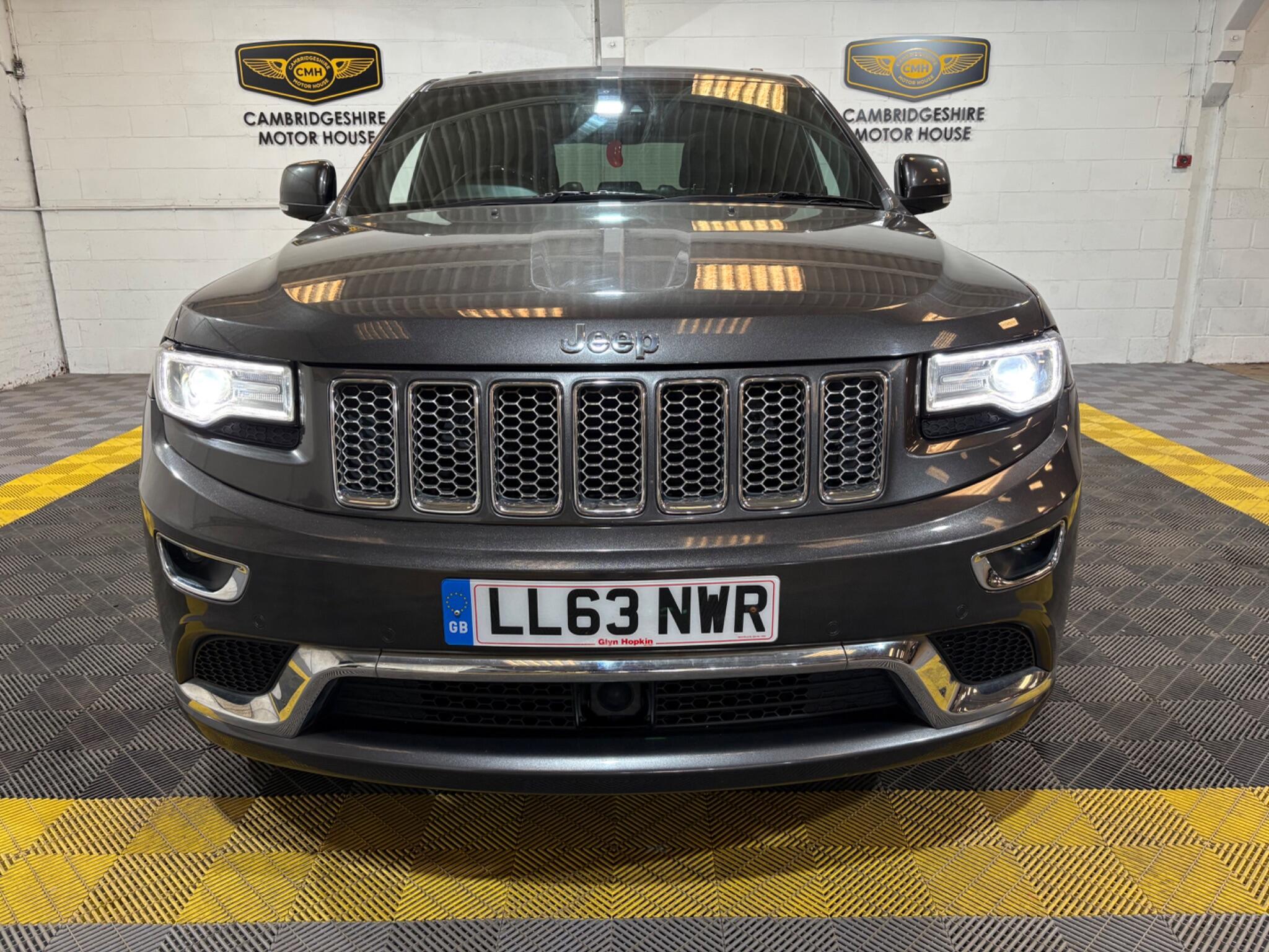 Jeep Grand Cherokee view 41