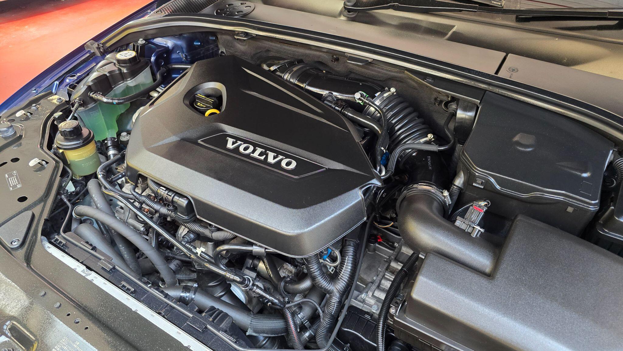 Volvo V70 view 25