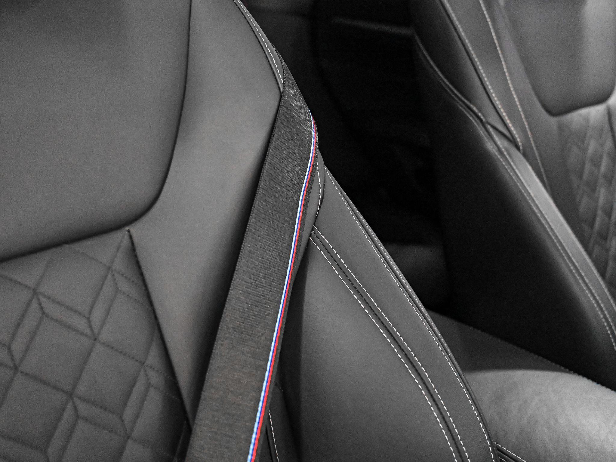 BMW 4 Series view 13