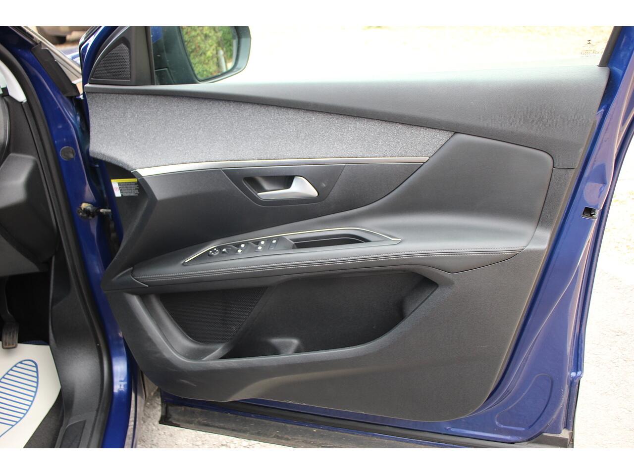 Peugeot 3008 view 31