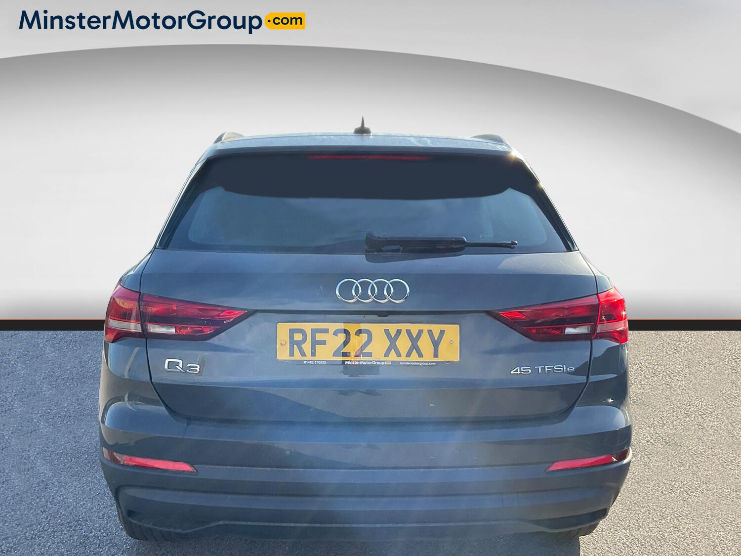 Audi Q3 view 3