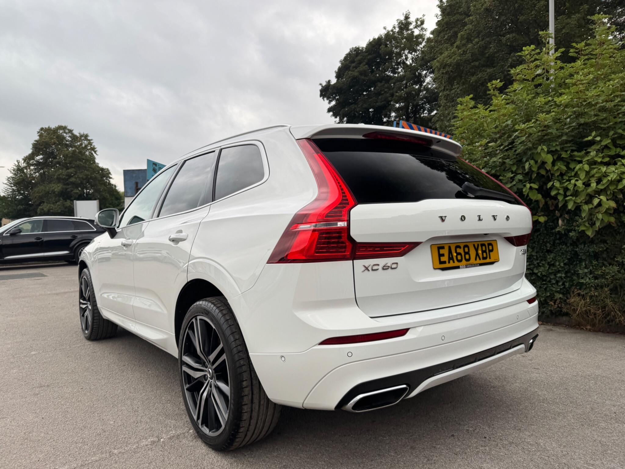 Volvo XC60 view 7