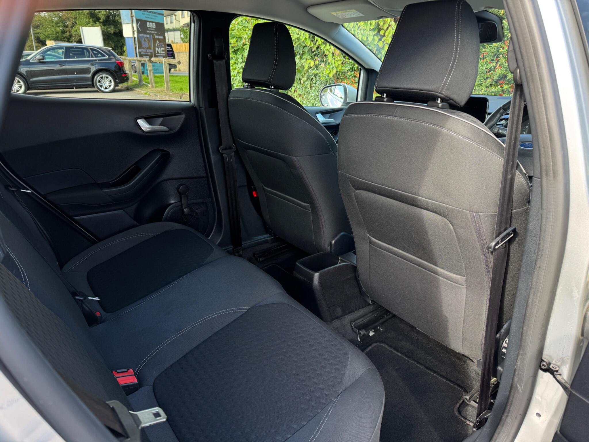 Ford Fiesta view 28