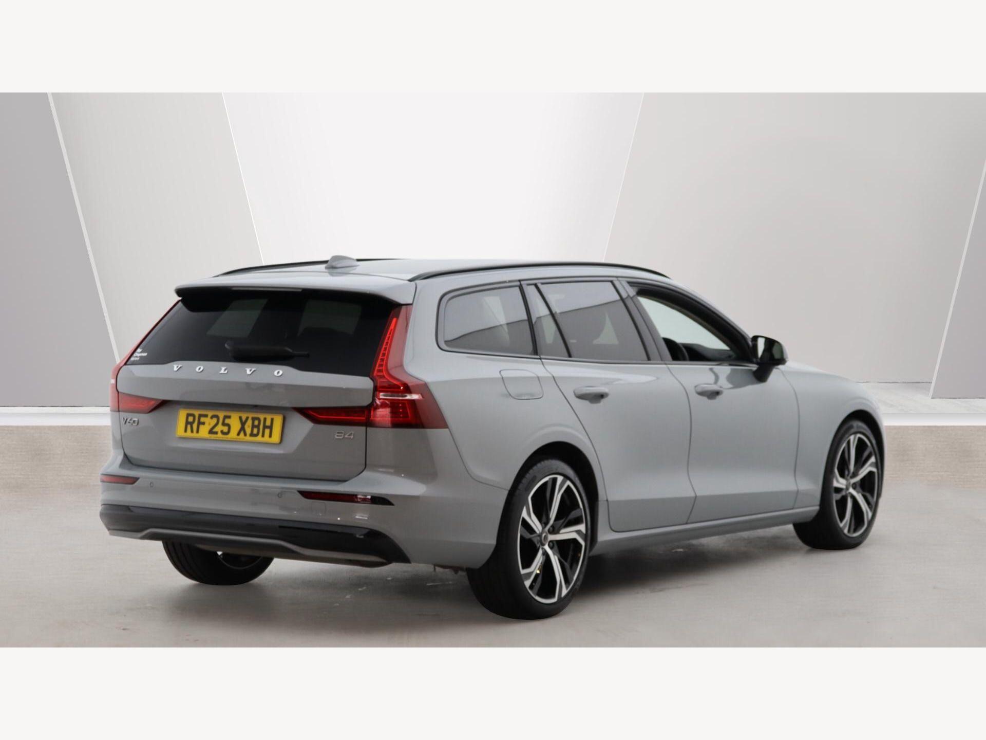 Volvo V60 view 2