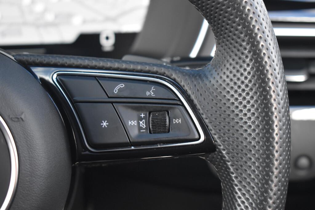 Audi A4 view 56