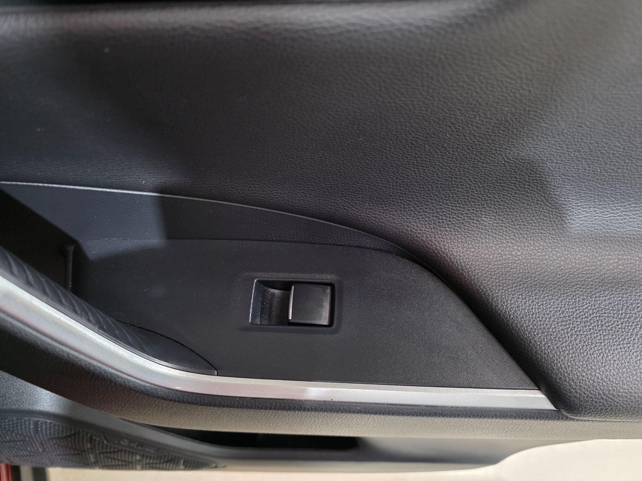 Toyota Rav4 view 21