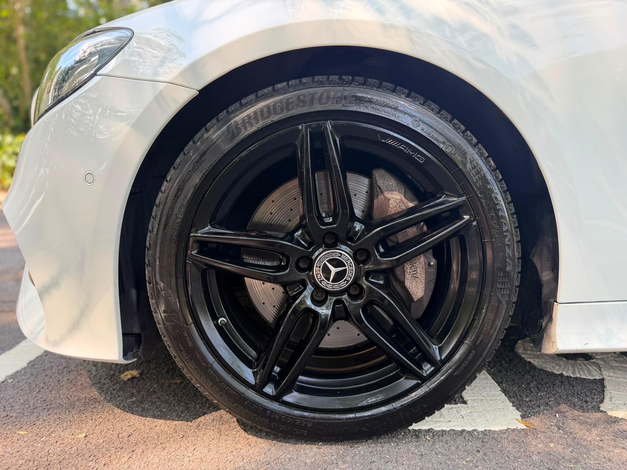 Mercedes-Benz E-Class view 18