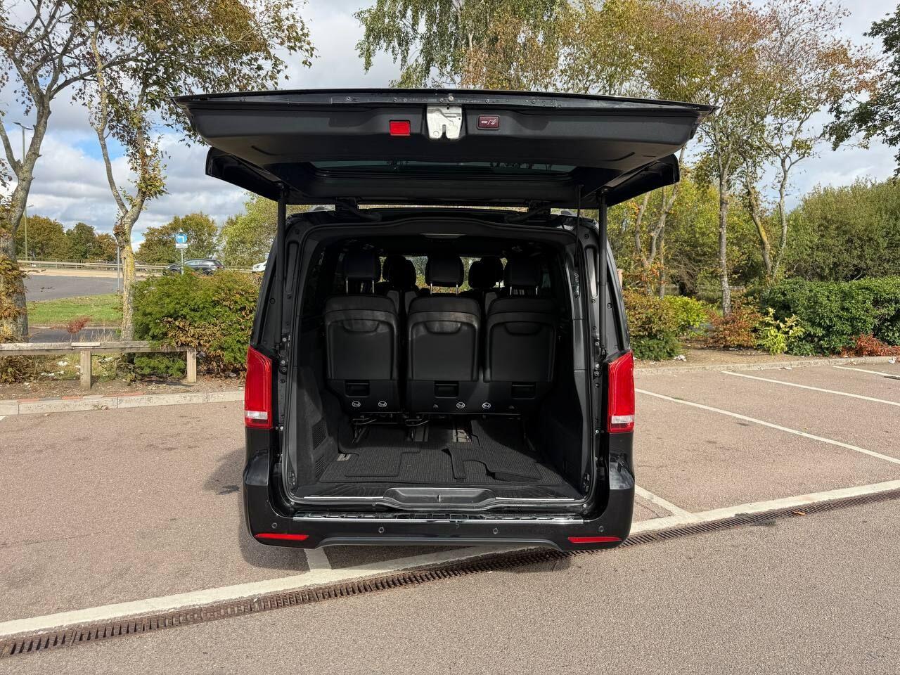 Mercedes-Benz Eqv view 72