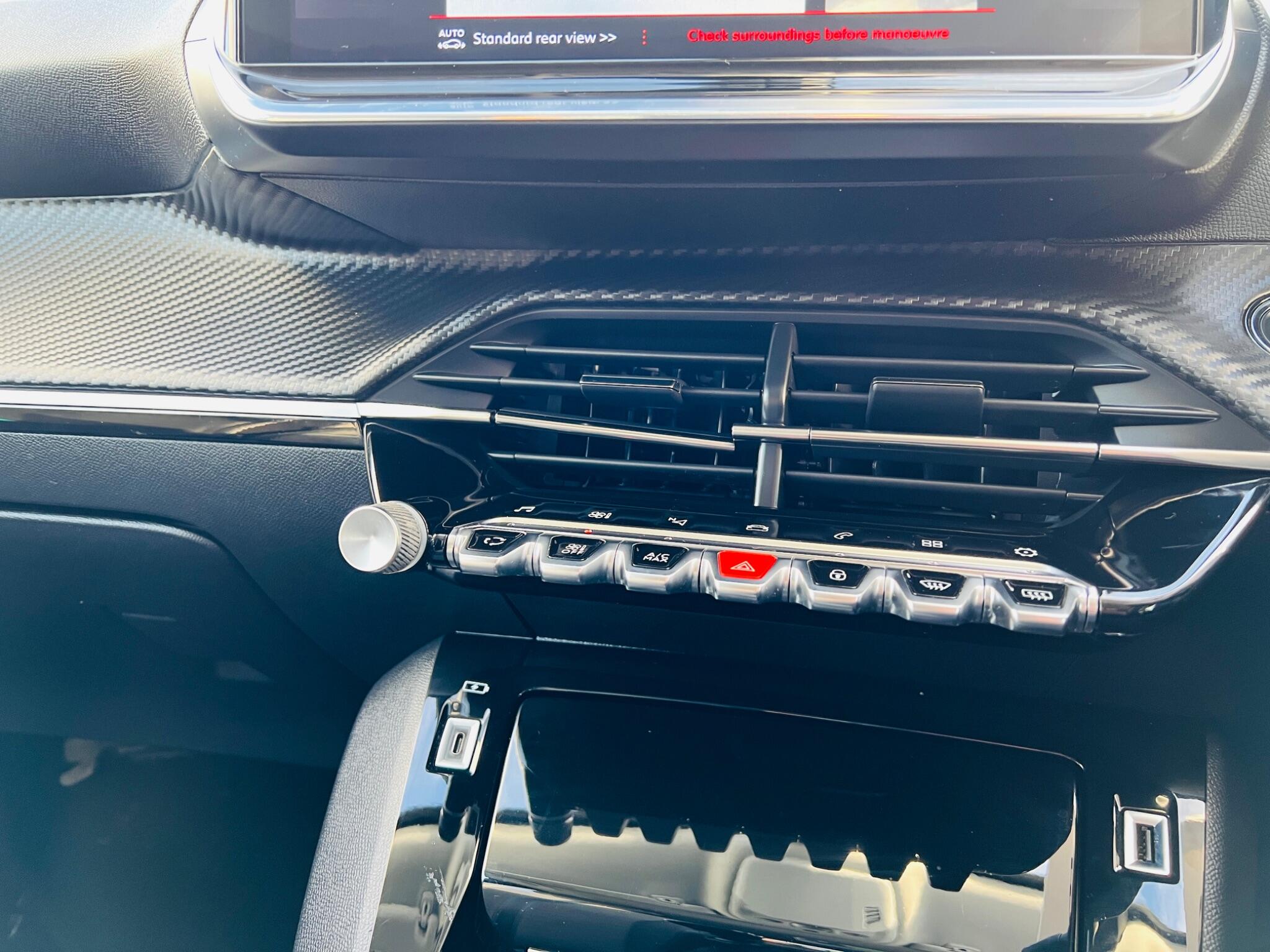 2021 Peugeot 2008 1.2 PureTech Allure Premium Euro 6 (s/s) 5dr • 73,734 miles image 69