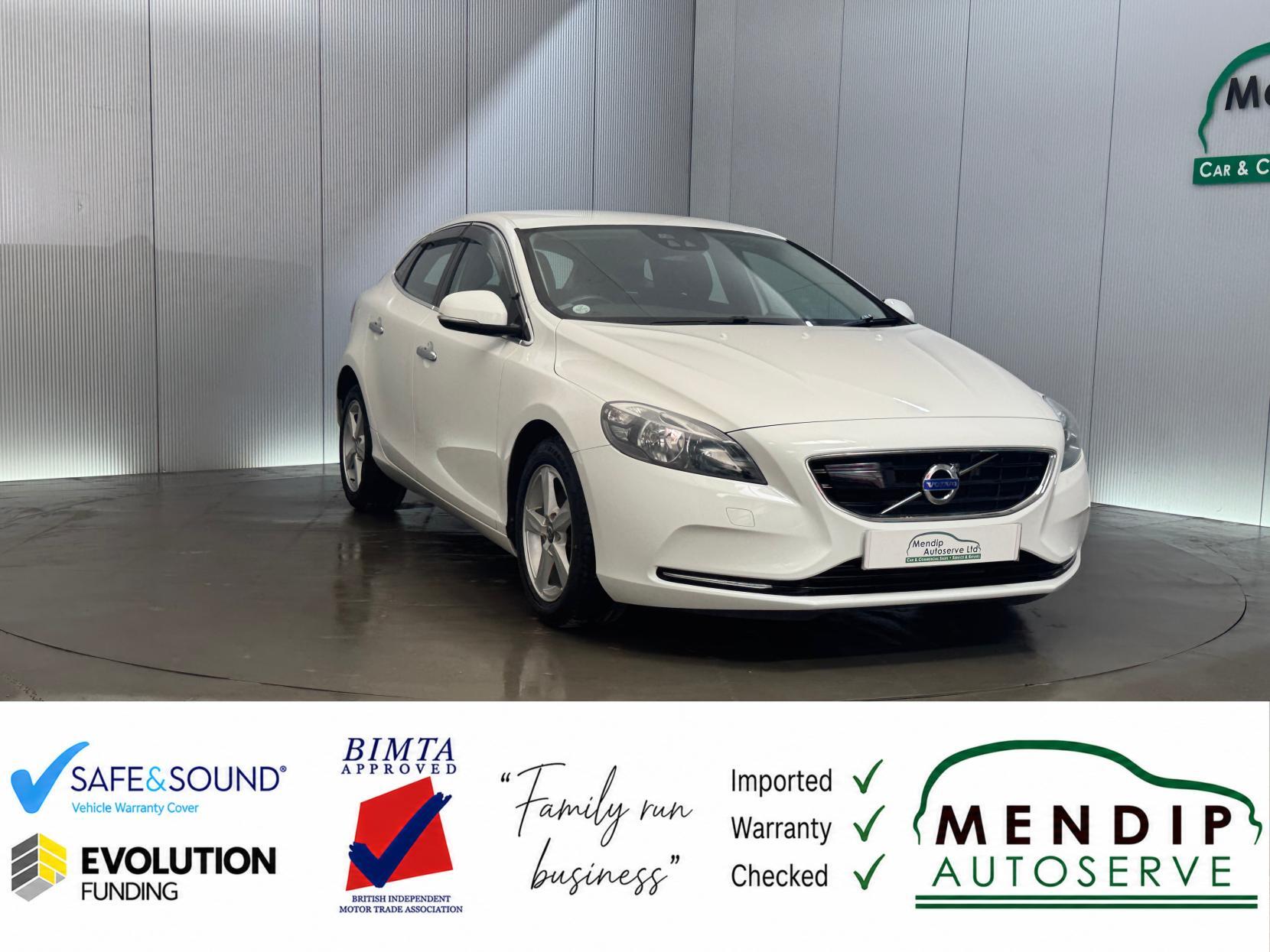 Volvo V40 view 44