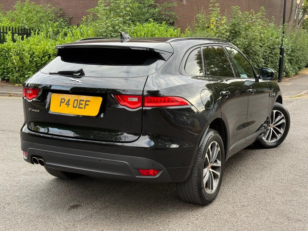 Jaguar F-Pace view 7