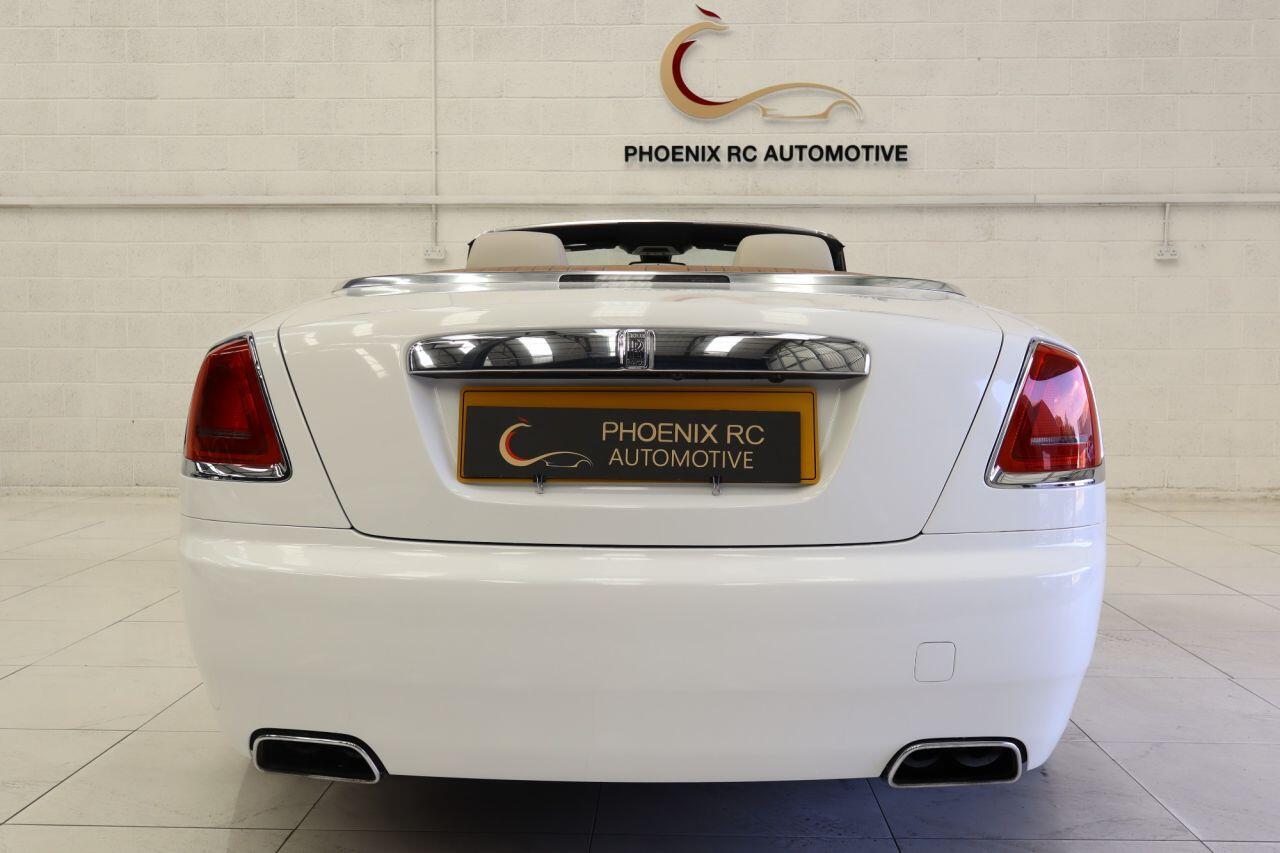 Rolls-Royce Dawn view 8