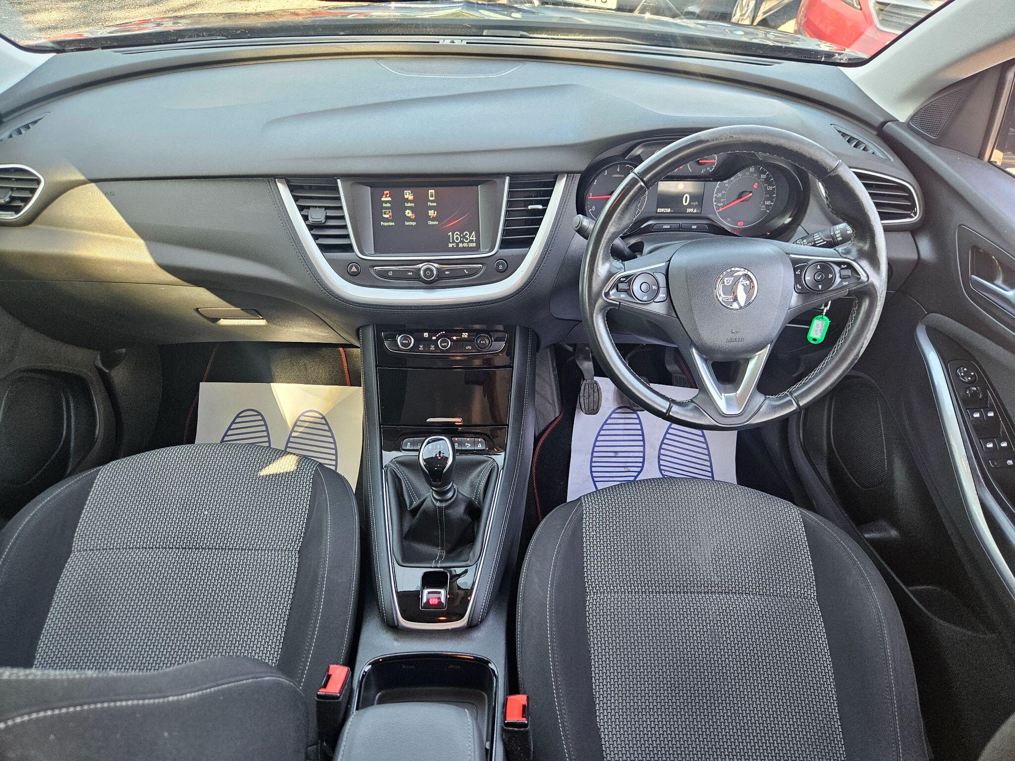 2019 Vauxhall Grandland X image 22