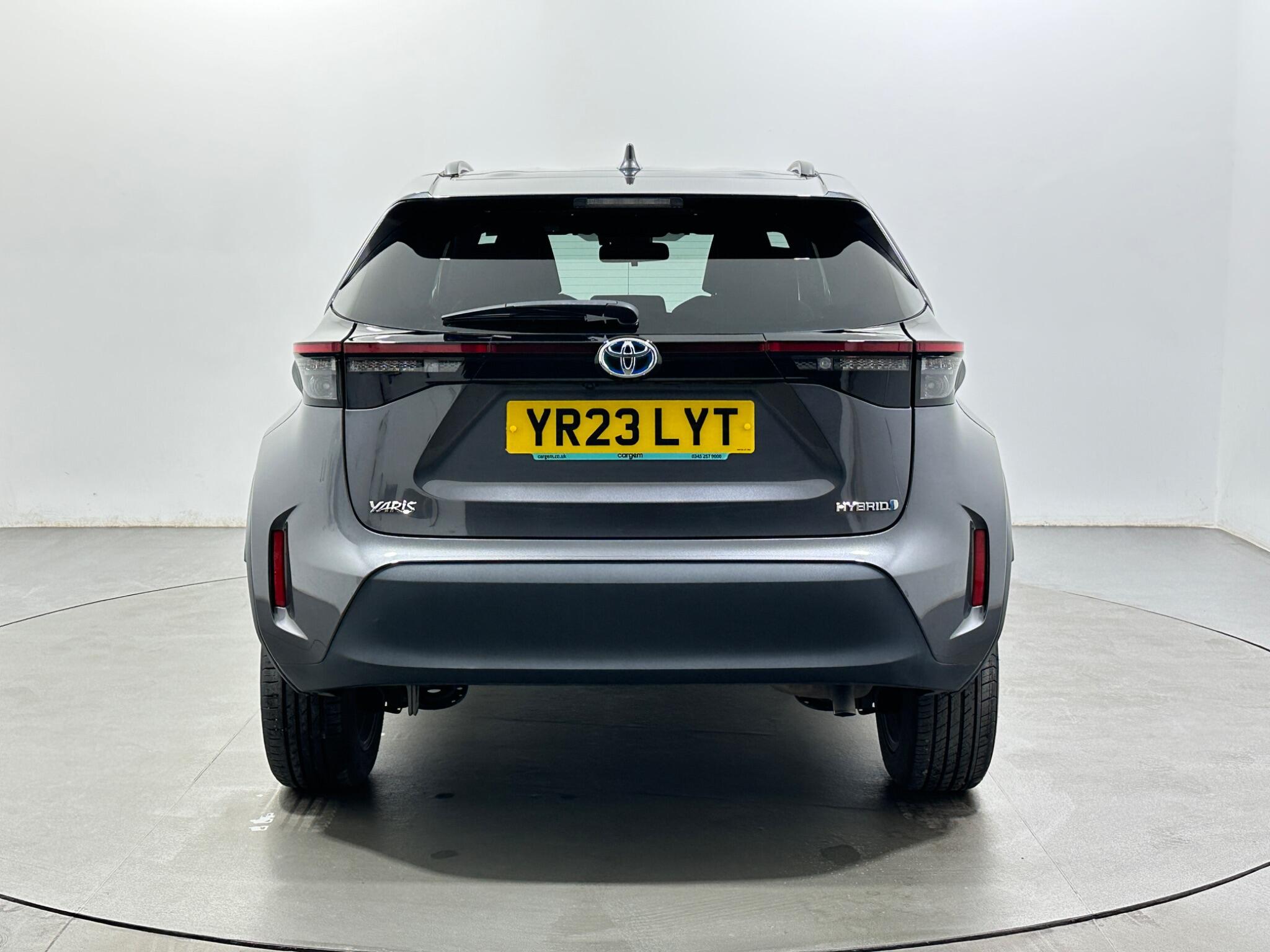 Toyota Yaris Cross view 7