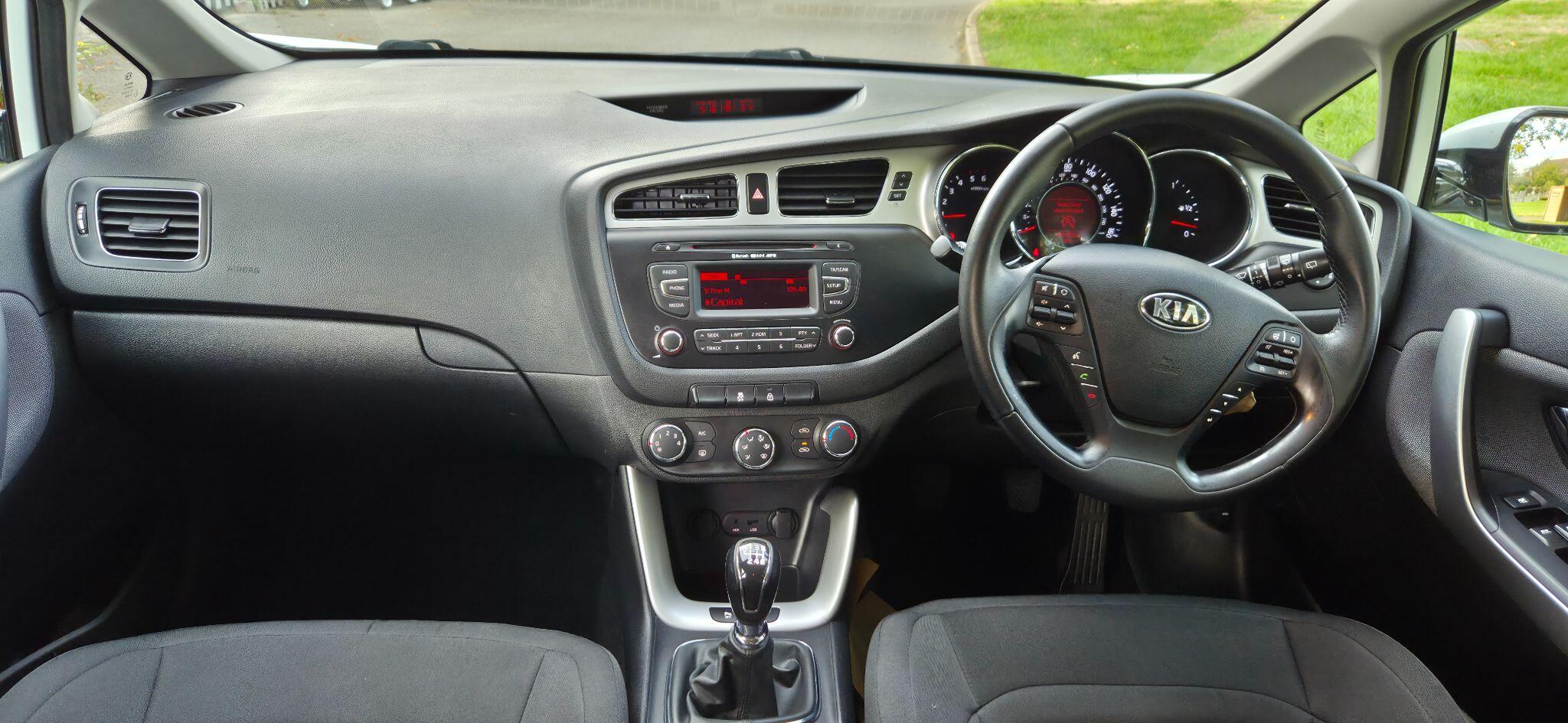 Kia Ceed view 11