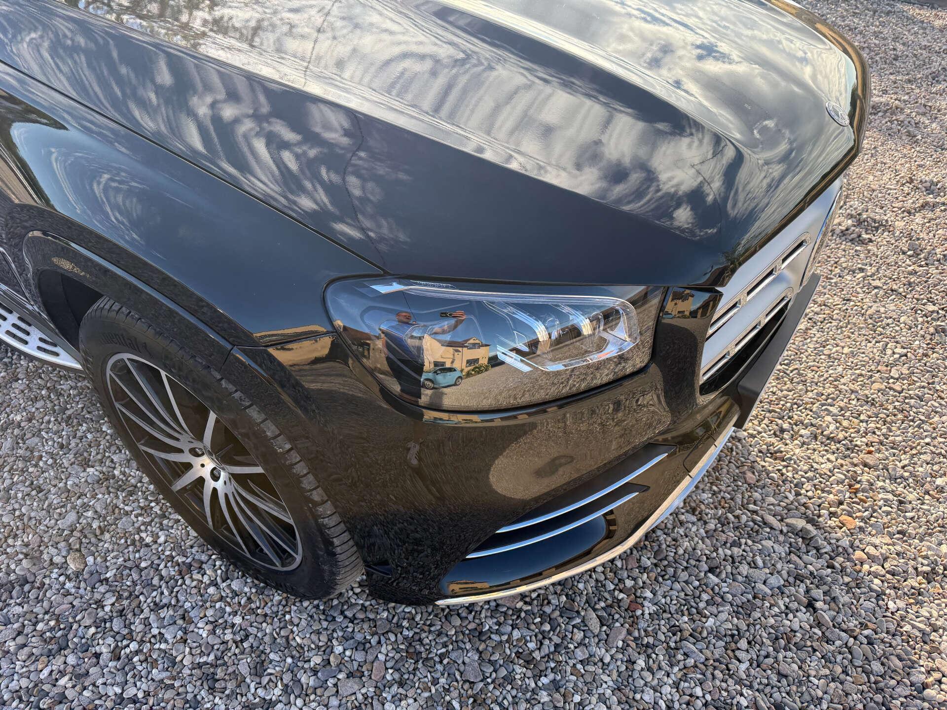 Mercedes-Benz GLS view 13