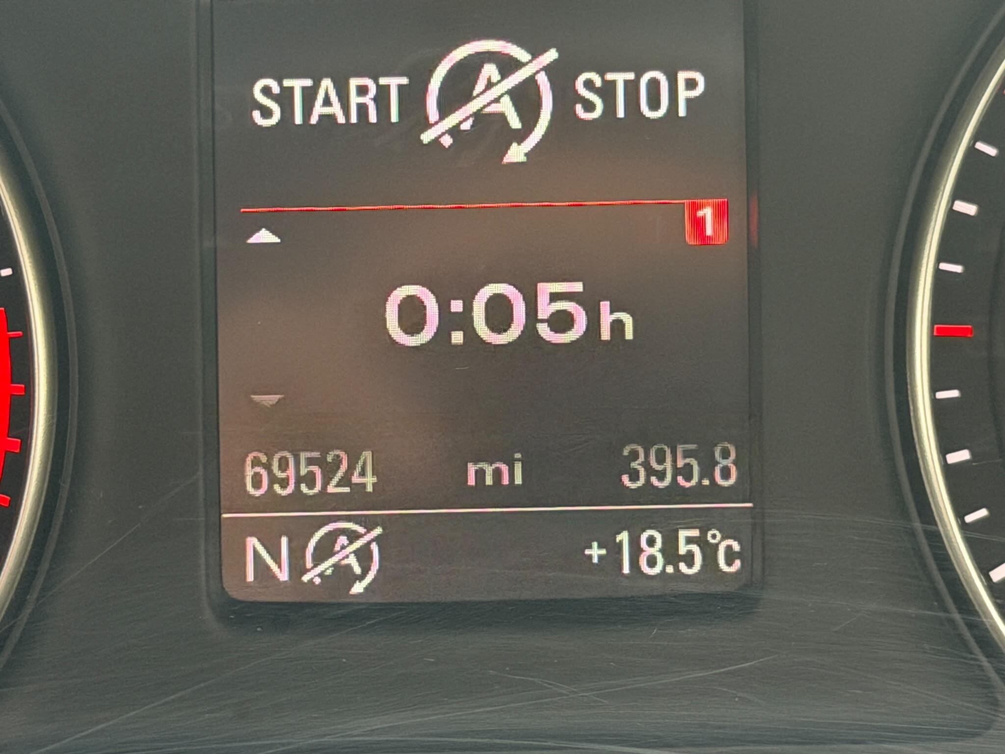 Audi Q3 view 35