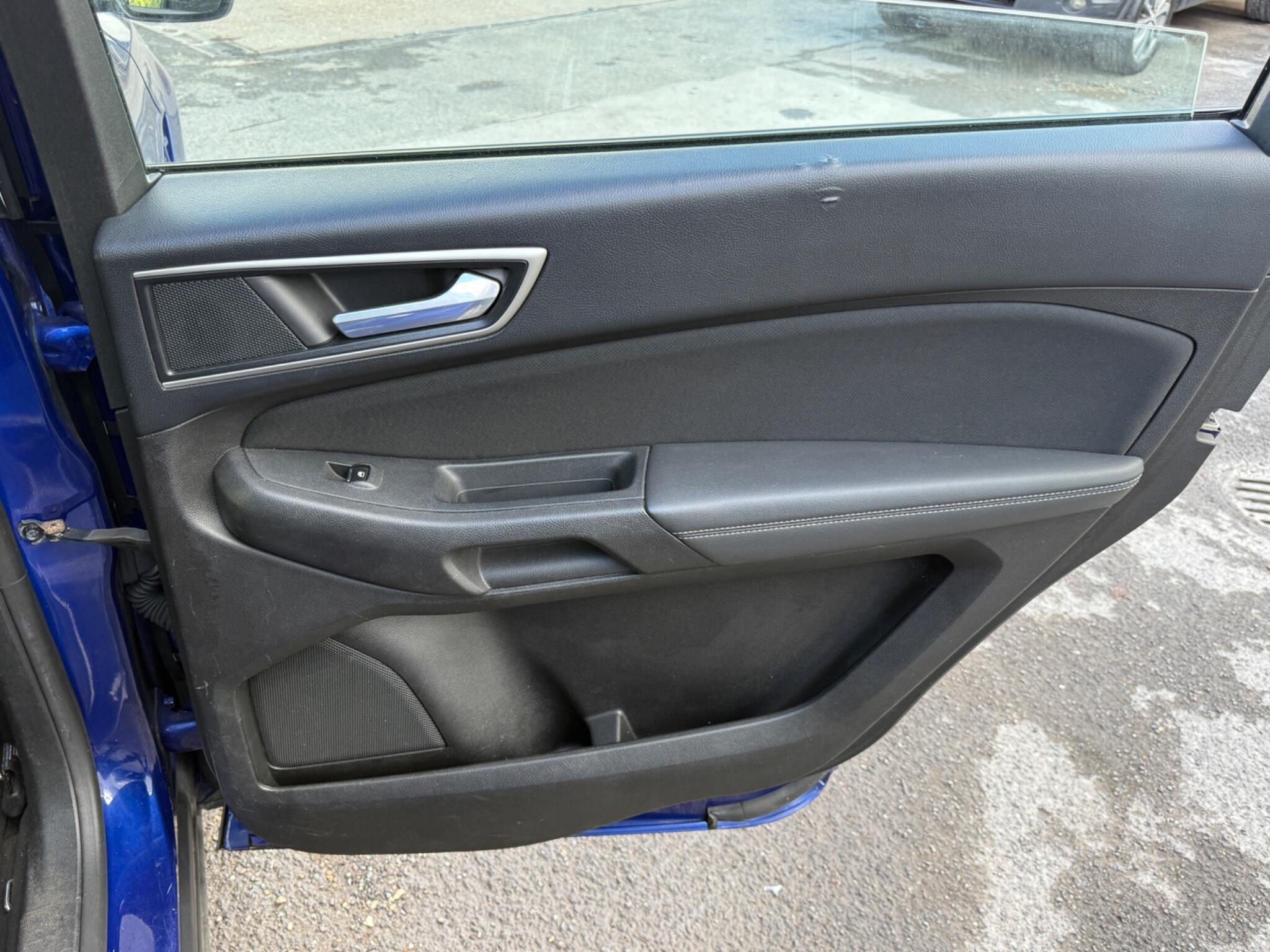 Ford S-Max - Image 44