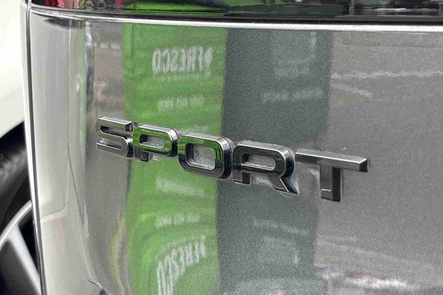 Land Rover Range Rover Sport view 24