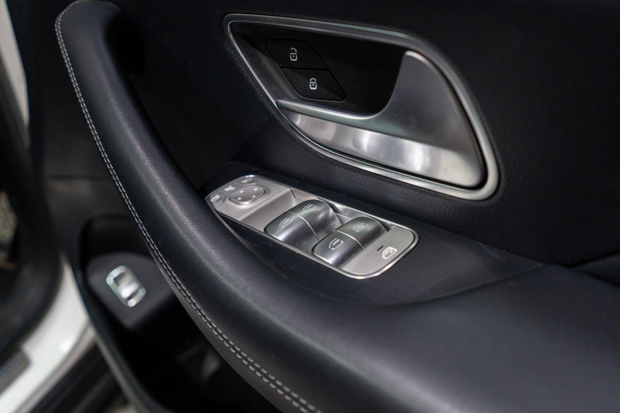 Mercedes-Benz GLE view 42