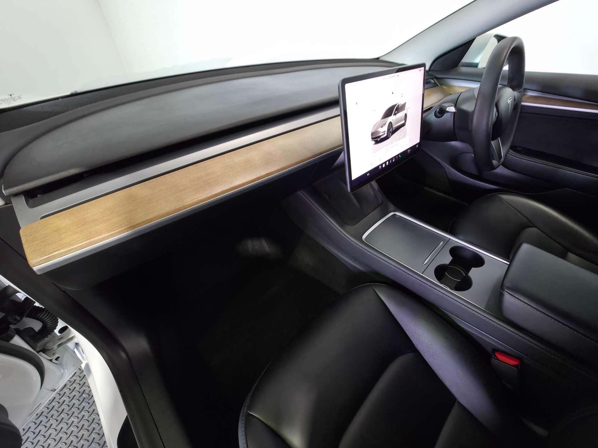 Tesla Model 3 view 68